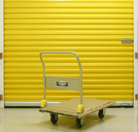 warehouse for rent in Umm Ramool